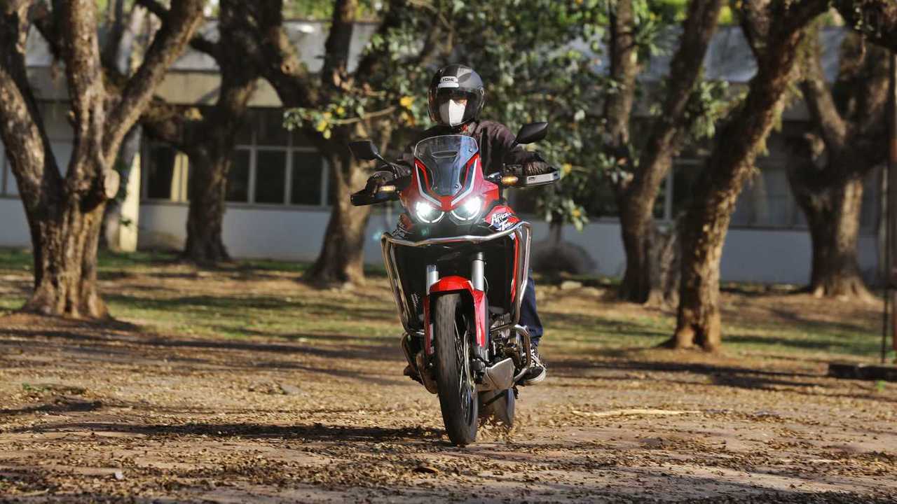 Honda Africa Twin MT 2021