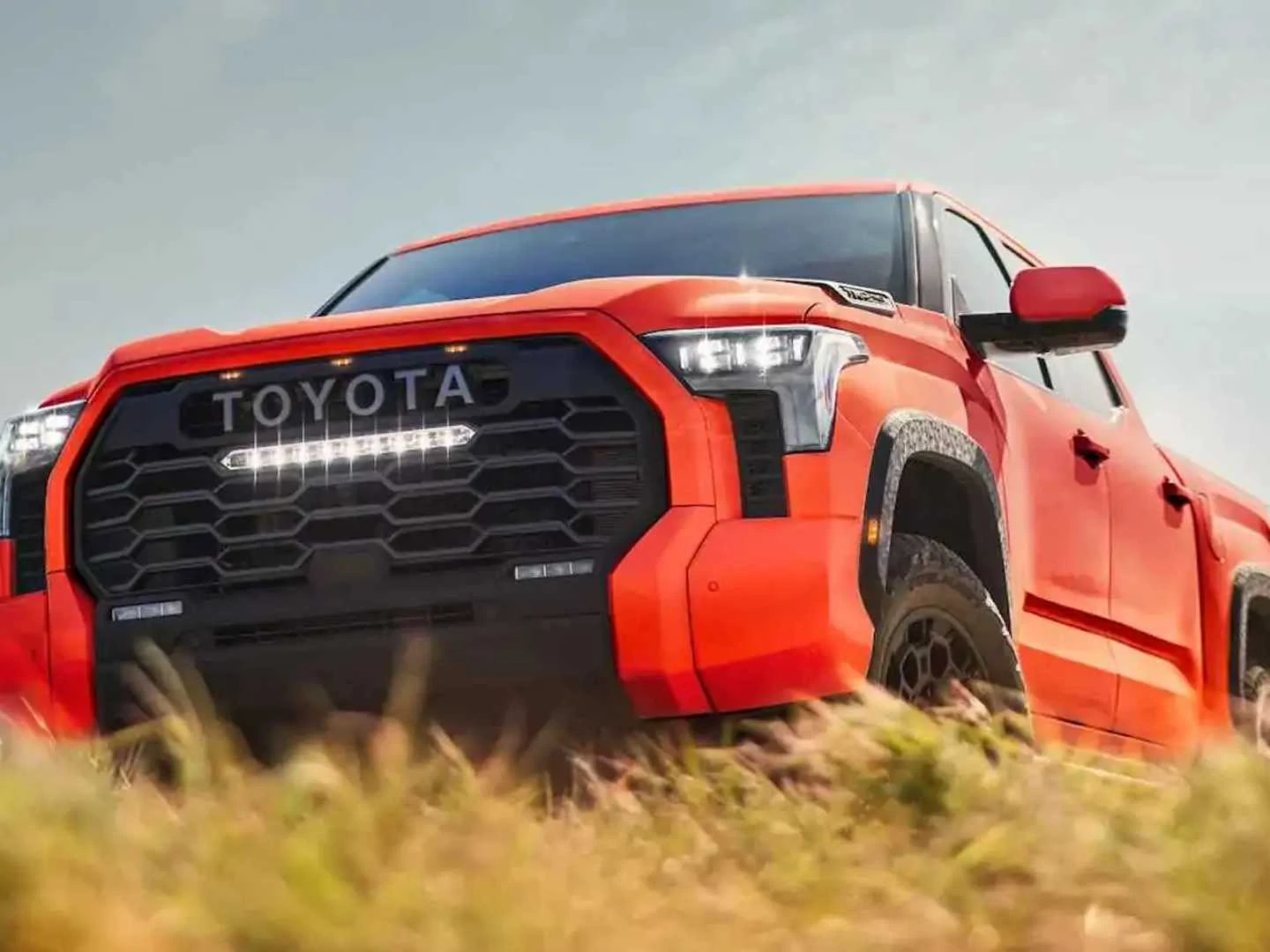 22 Toyota Tundra Previewed For The Last Time With New Color