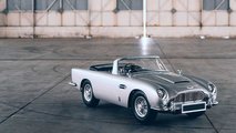 Vista lateral del Aston Martin DB5 Junior No Time To Die