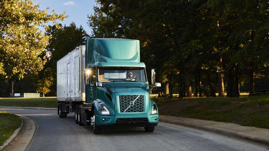 Volvo, camion elettrici per la logistica dello stabilimento USA