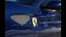 Ferrari FF su strada
