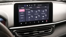 Fiat Fastback Impetus T200 Hybrid 2026 (BR) im Test - Multimedia