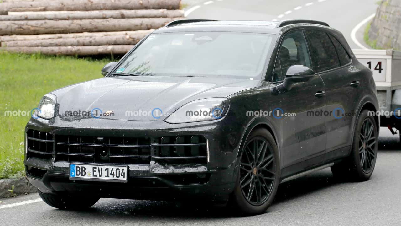 Porsche Cayenne 2026 Facelift Zeigt Sich Mit Weniger Tarnung Porsche Cayenne 2026 Facelift Zeigt Sich Mit Weniger Tarnung
