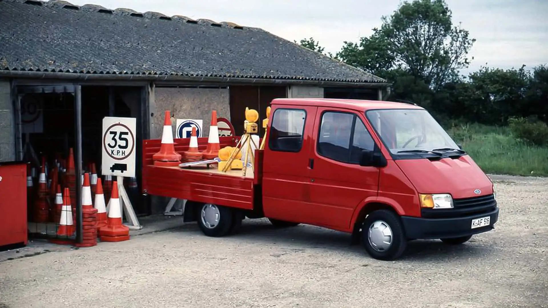 Ford Transit, a legend between vans turns 60