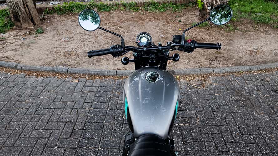 En el garage de Motor1: Royal Enfield HNTR350