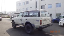 Toyota FJ60 Land Cruiser restaurado y electrificado