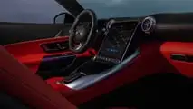 لوحة القيادة الداخلية لمرسيدس AMG SL43 2023