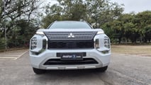 Mitsubishi Outlander Signature PHEV 2027