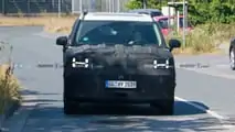 Hyundai Santa Fe (2024) als Erlkönig zeigt Lichtsignatur