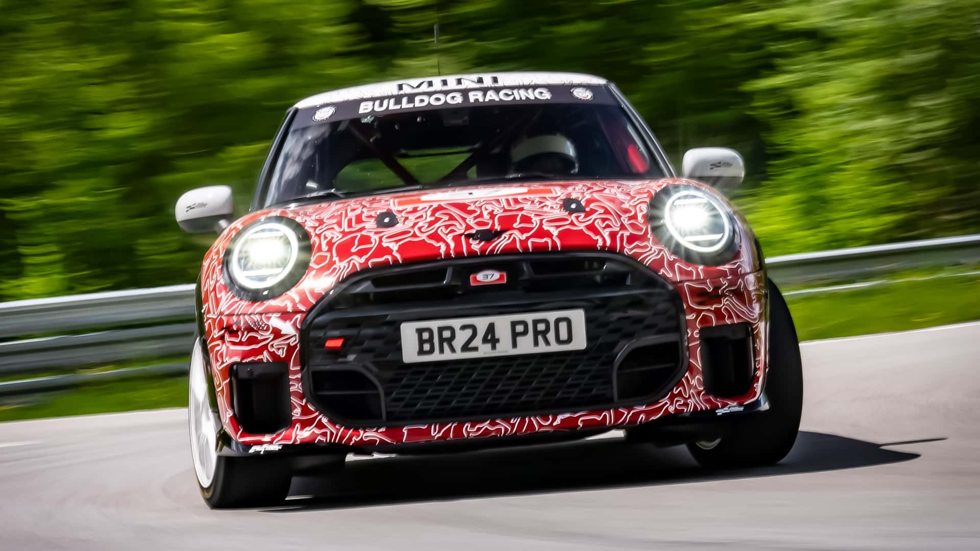 mini-john-cooper-works-2024.jpg