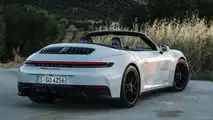 Porsche 911 Carrera GTS Cabriolet (2024) put to the test