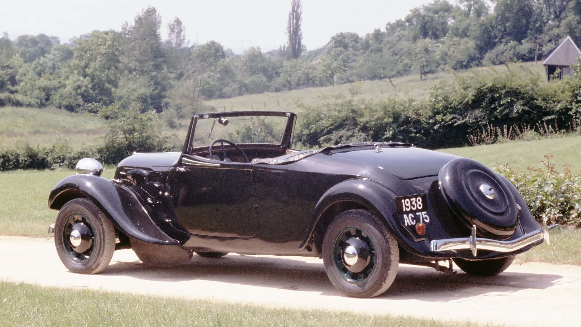 Citroën Traction Avant (1934-1957): French progress