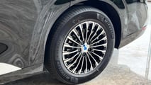 Denza D9: van de alto luxo da BYD chega no segundo semestre de 2026