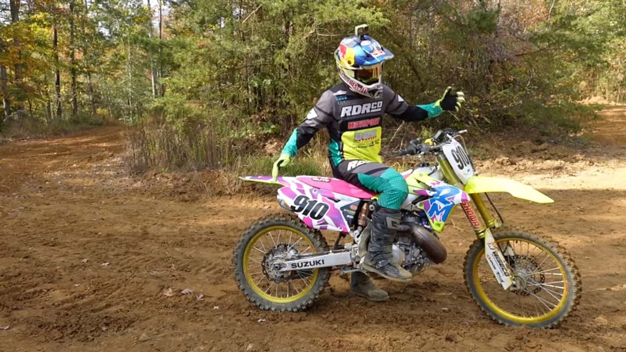 Can a Stark Varg Beat a 500cc 2-Stroke Suzuki Around Pastranaland?