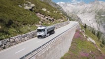 Camion Mercedes GenH2 : essais estivaux dans les Alpes suisses