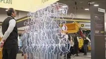 John Deere Power Systems presenta i nuovi motori JD5 e JD8 a CONEXPO 2026: diesel NGE, batterie KREISEL e ricarica mobile per cantieri off-highway