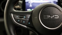 Teste BYD Dophin SE 2027 - volante