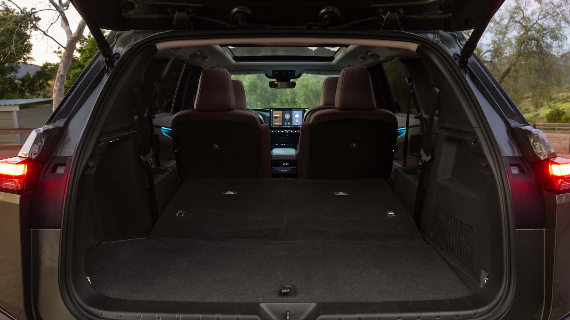 https://cdn.motor1.com/images/mgl/jlWMre/s1/2027-lexus-tz.jpg