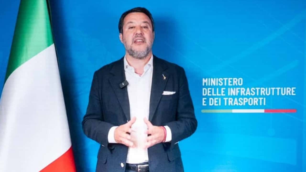 Salvini sul Superbollo: 