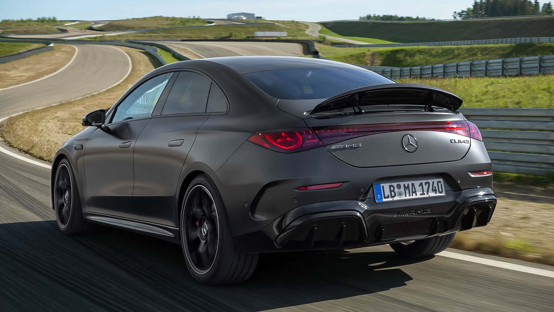 Mercedes-AMG CLA 45, вид сзади