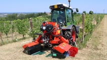 Diserbo meccanico, lavorazione doppia del sottofila e defogliatura pneumatica: Olmi porta a Enovitis in Campo 2026 tre soluzioni concrete.
