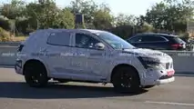 Renault Austral, il prototipo ripreso in Spagna
