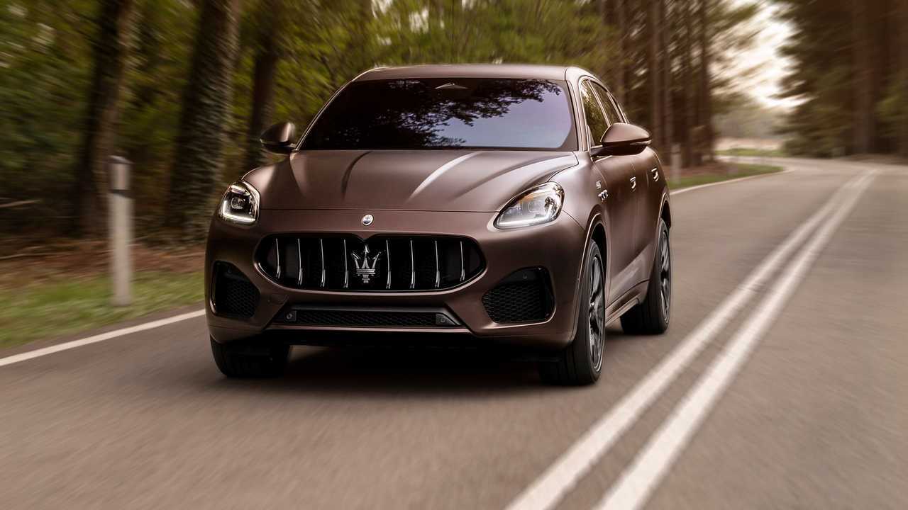 19095-MaseratiGrecaleGT-Location
