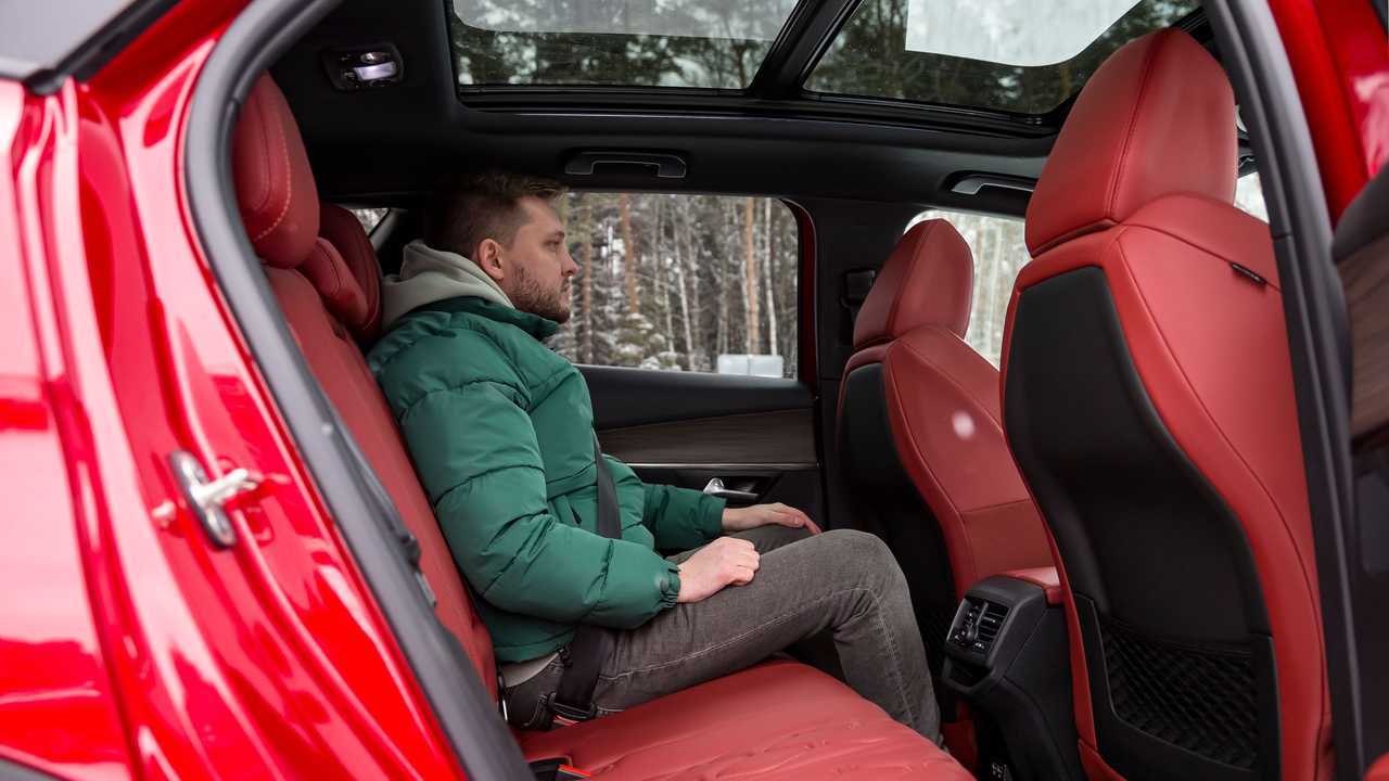 Peugeot 3008, посадка на заднем ряду