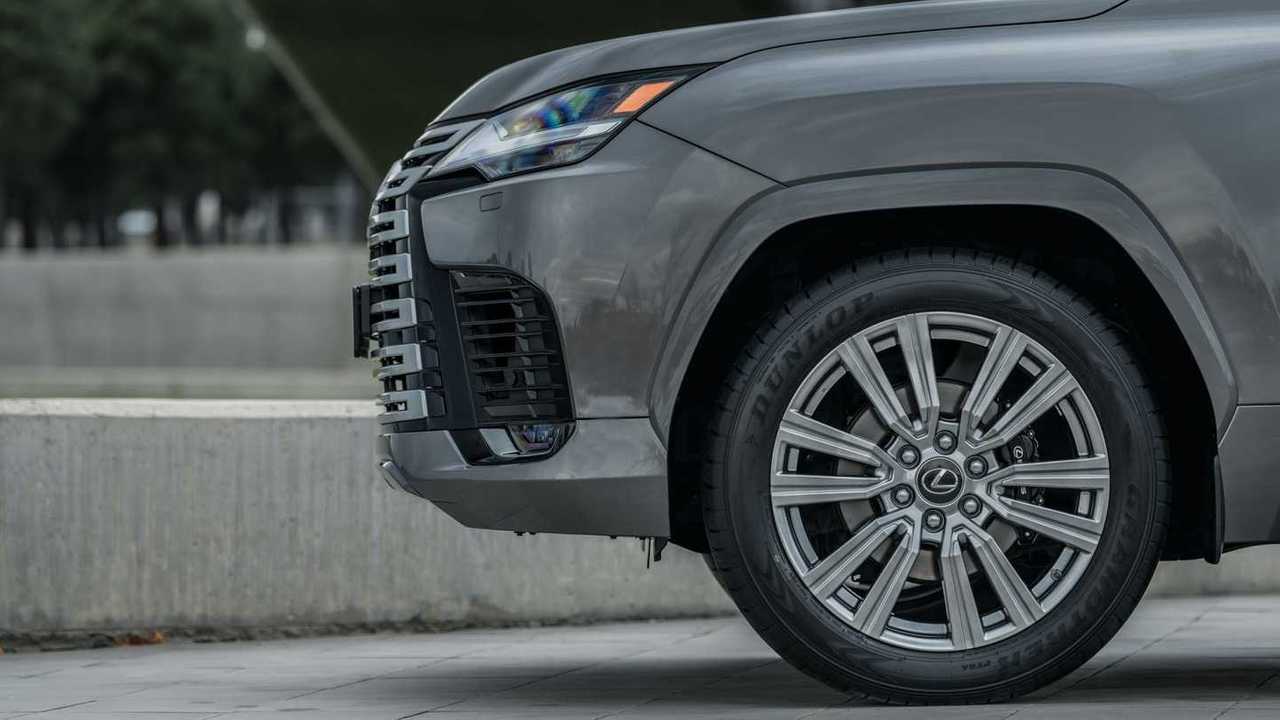 Lexus LX