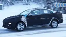 Makyajlı Hyundai Accent Casus Fotoğraflar