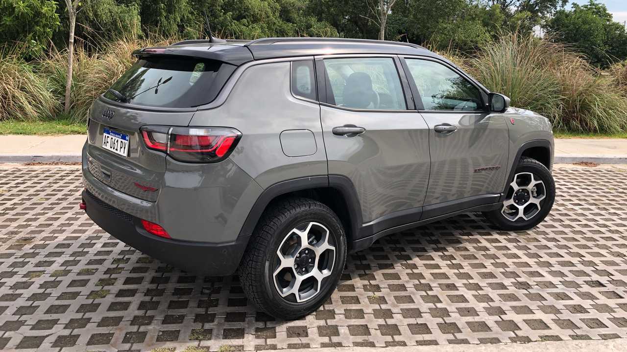 GARAGE-MOTOR1-JEEP-COMPASS-TRAILHAWK-3