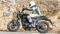 Fotos de espionagem da Triumph Street Single - Lado esquerdo 3