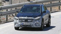 Mercedes GLA Facelift Spy Photos