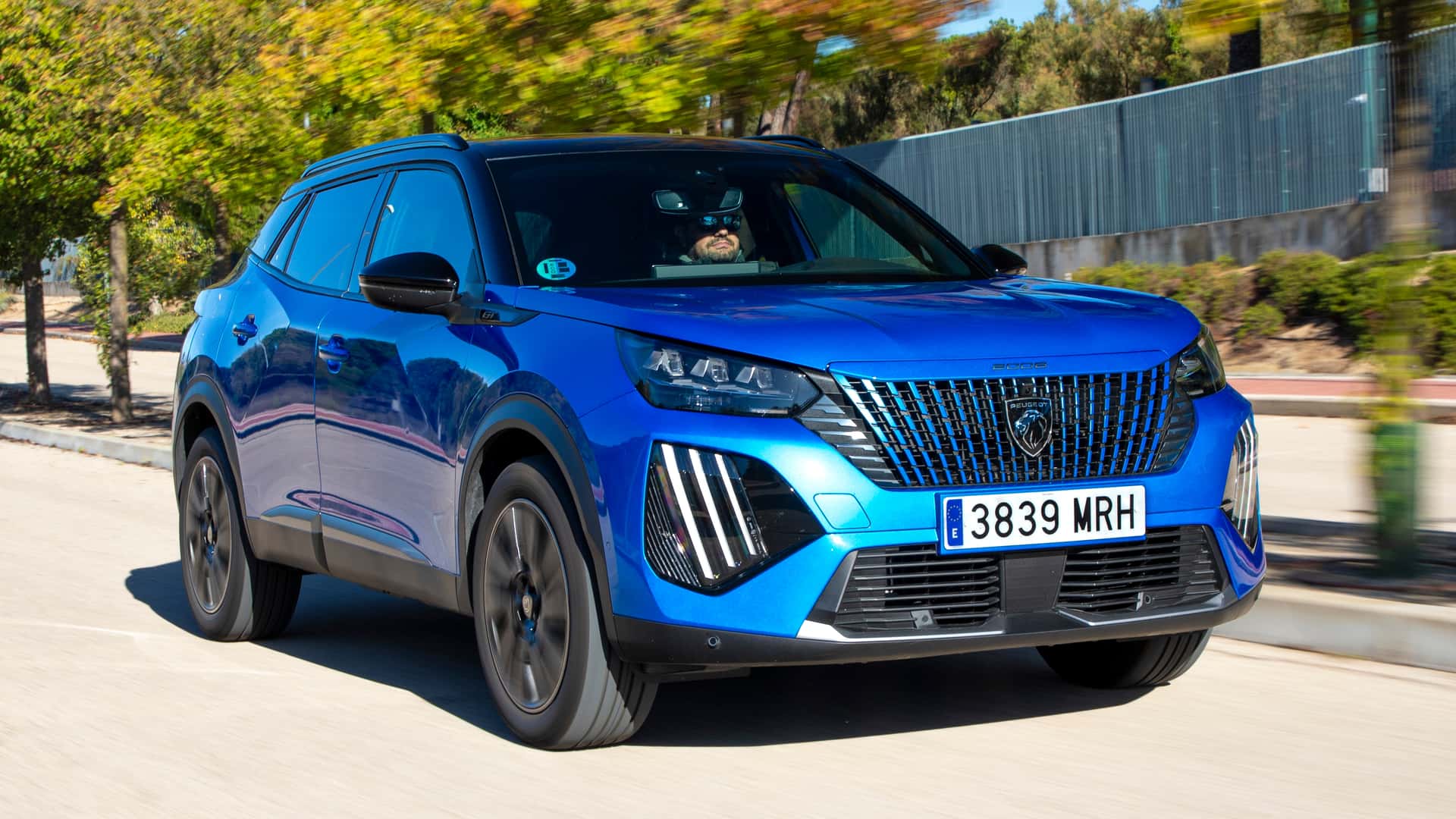 Hybrid Peugeot 2008