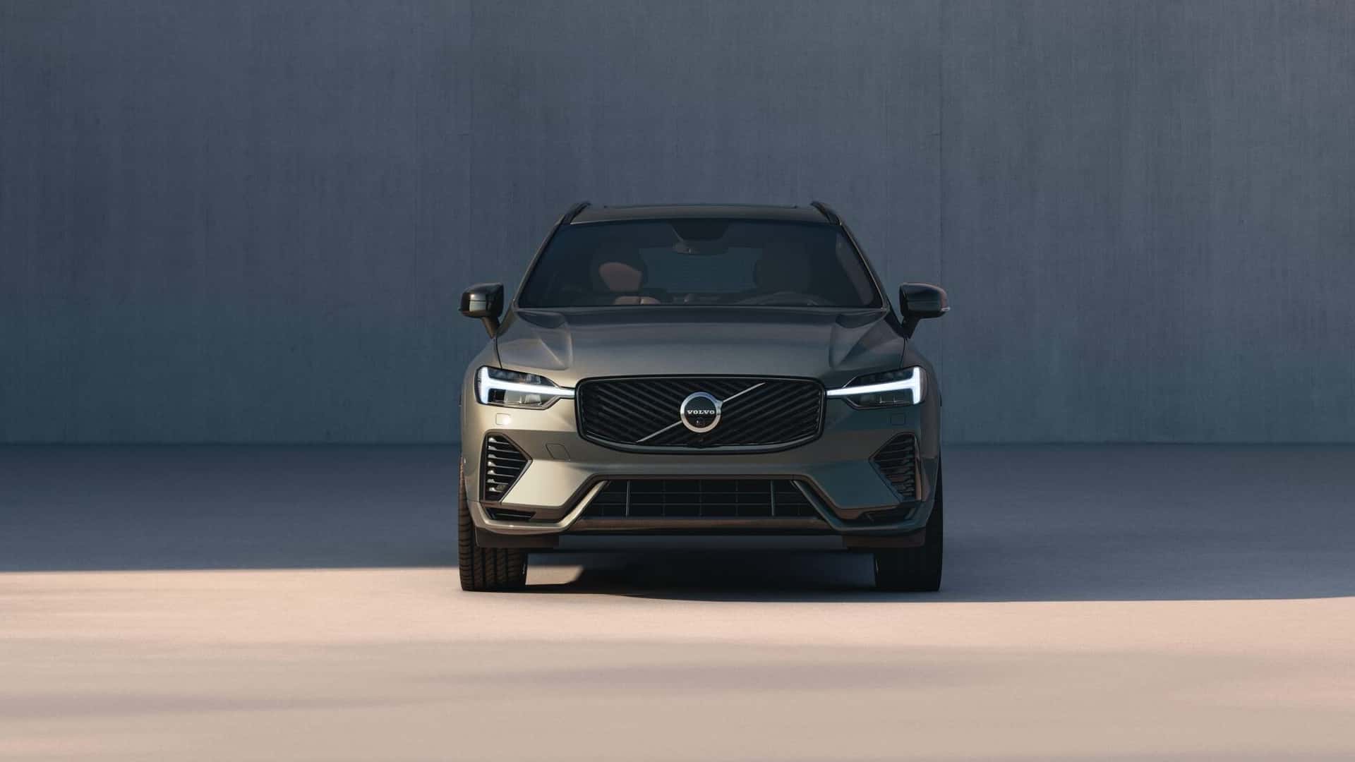 https://cdn.motor1.com/images/mgl/jlwz3k/s1/2026-volvo-xc60.jpg