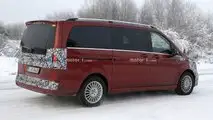 Makyajlı Mercedes-Benz EQV Casus Fotoğrafları