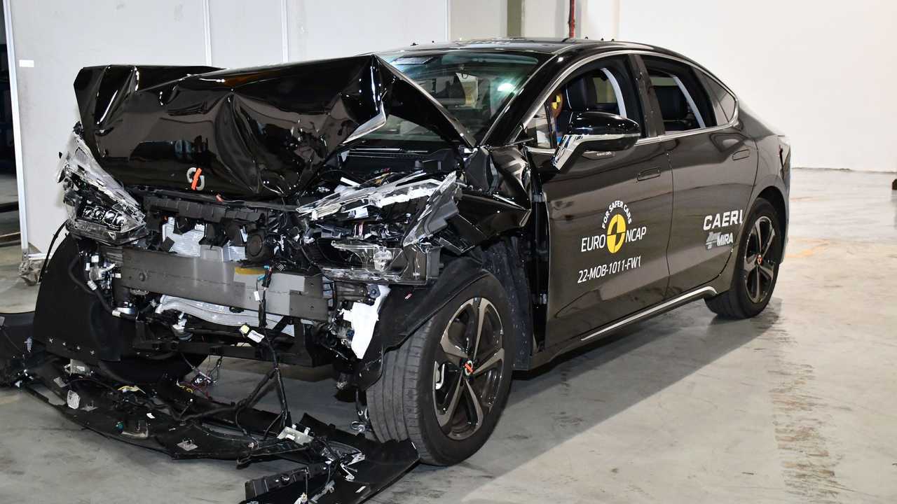 I crash test della Mobilize Limo