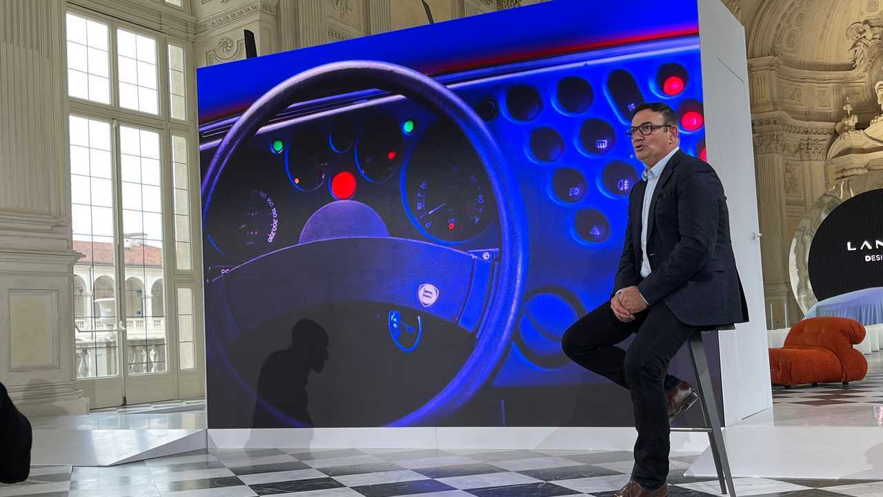 Lancia design futuro interni esterni