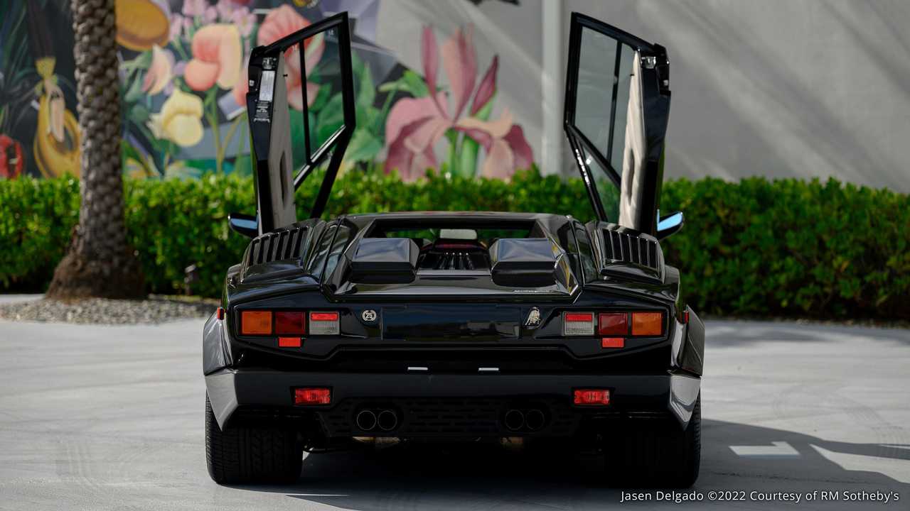 Lamborghini Countach 25th Anniversary Edition 1990 by Bertone