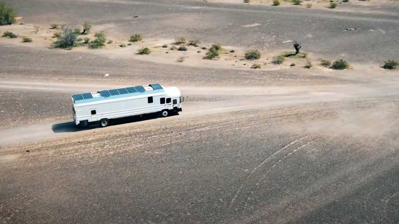 Broccolibus, autobús convertido en vivienda
