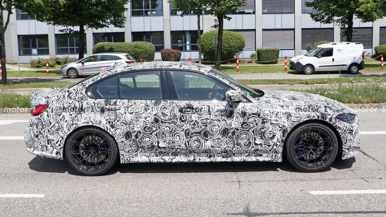 2021 BMW M3 berlina nuova foto spia