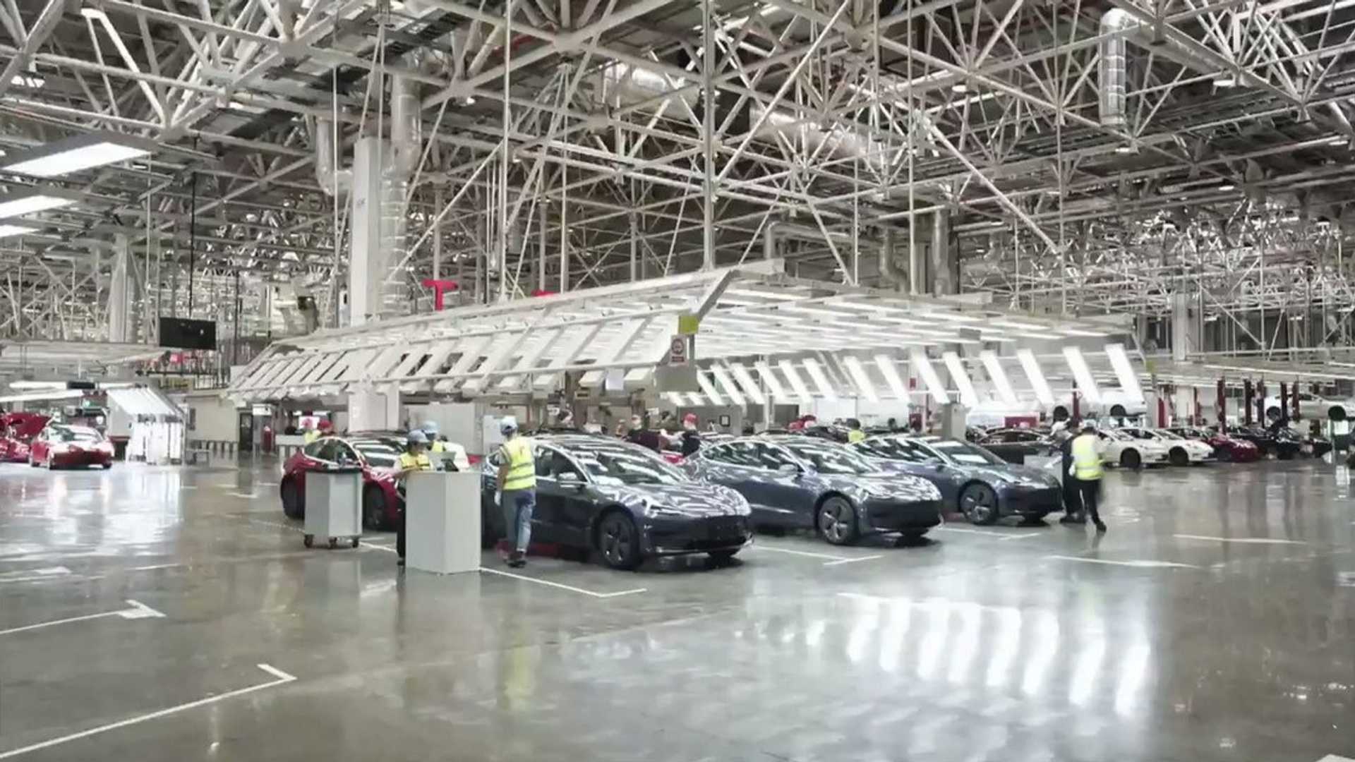 Tesla Shows MIC Model 3 Production At Giga Shanghai