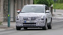 Skoda Karoq restyling, fotos espía