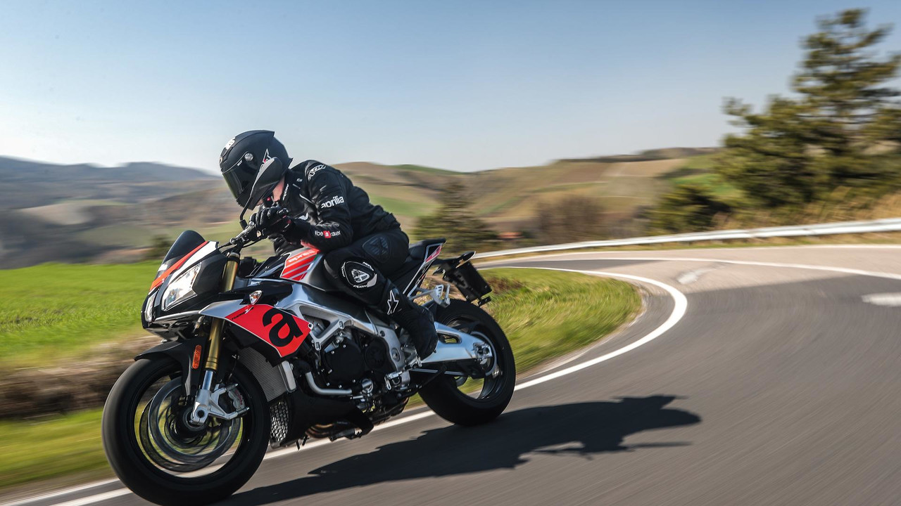 Aprilia Tuono V4 1100 RR