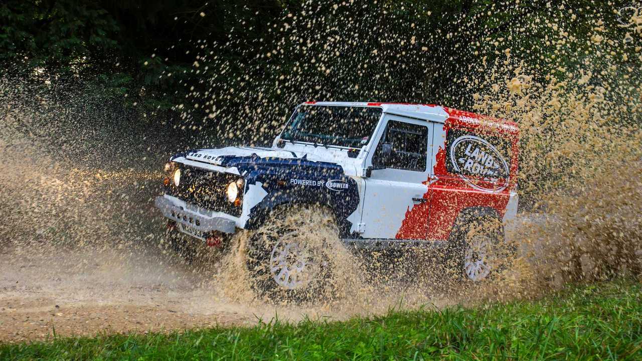 Land Rover buys Bowler