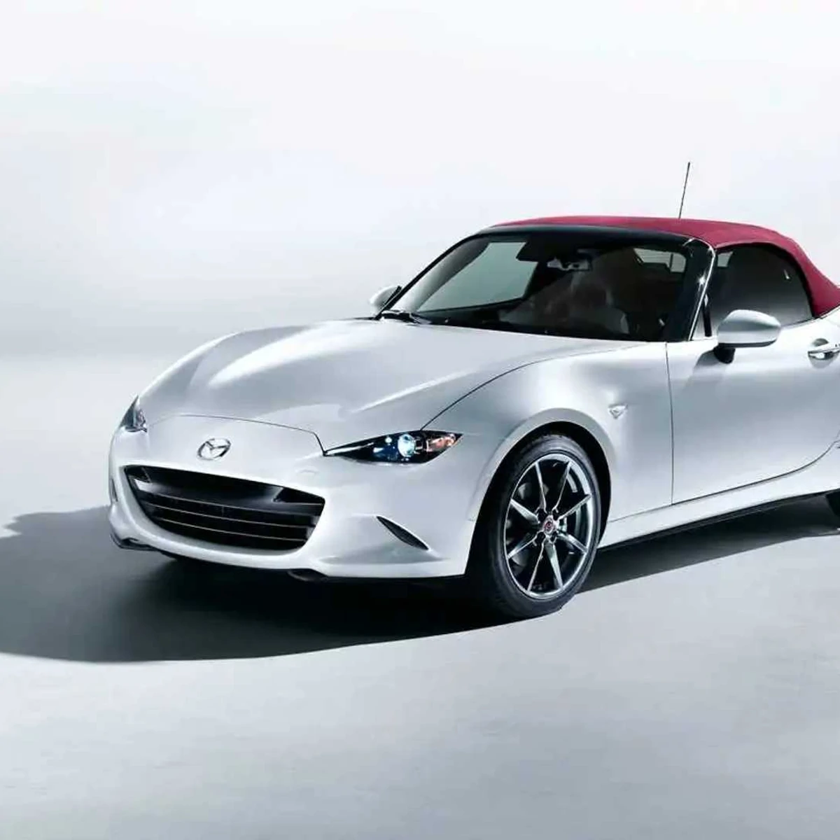 MAZDA ONE HUNDRED 2020年版 Mazda's 100th Anniversary cars arrive in the UK