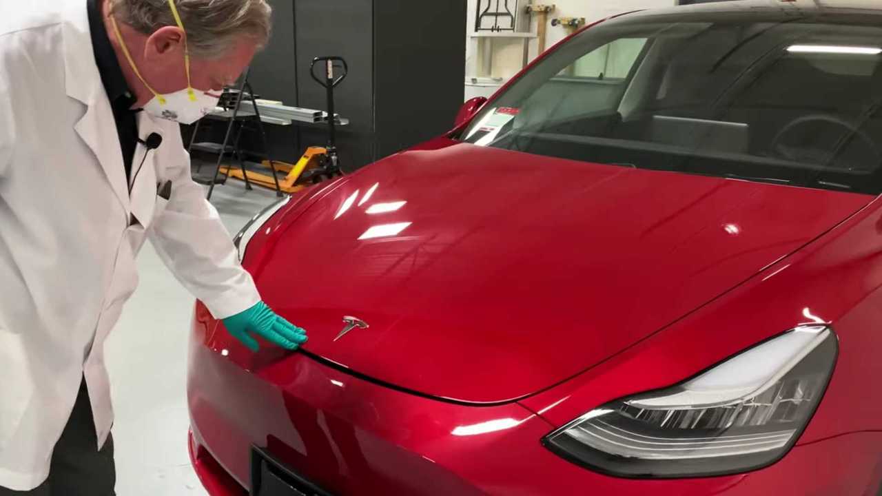 Munro Gives Improvement Suggestions About Tesla Model Y Cowl Cover Fail