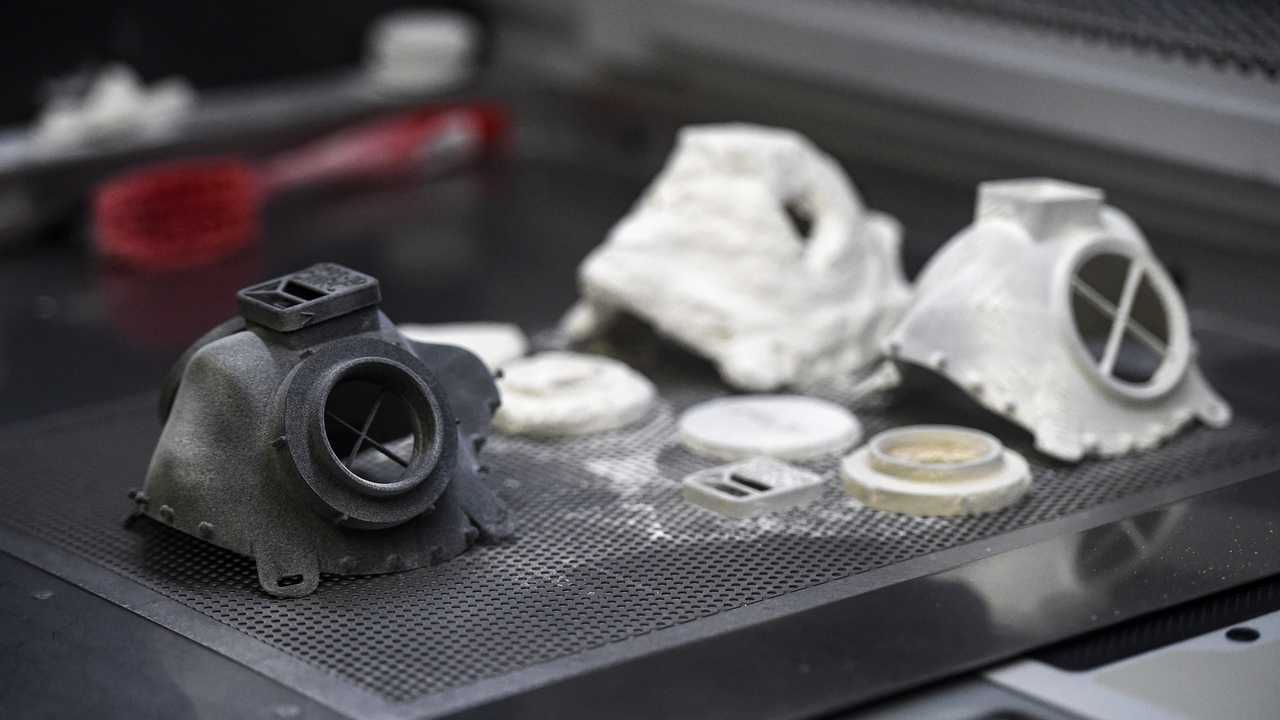 Le mascherine FFP3 riutilizzabili anti Coronavirus prodotte da Skoda