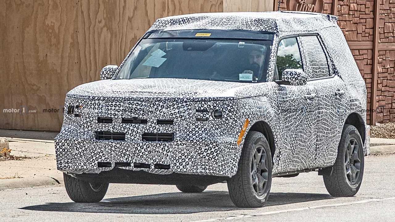 Ford Bebek Bronco Casus Fotoğraflar