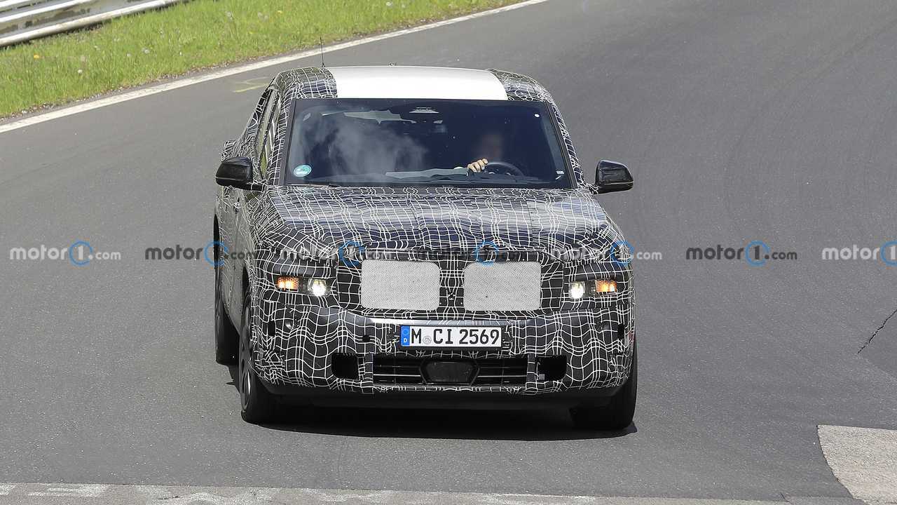Photo espion BMW X8